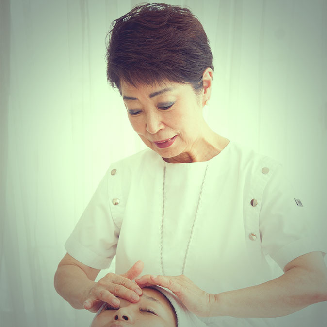「ひと手間」が差別化のポイント! 失われたフェイシャル手技研究 4 salonwork facial2017 topcolumn