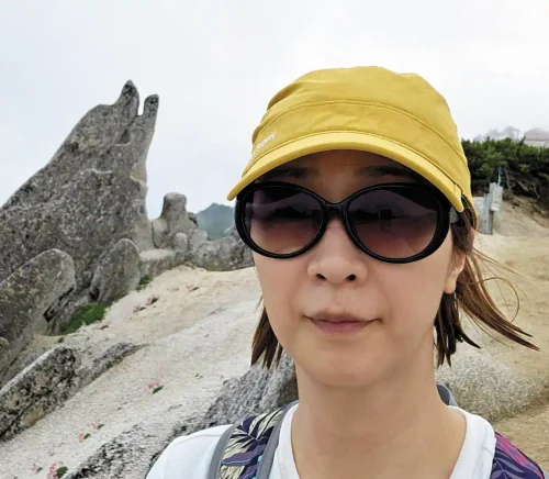 心と体をフェムケアで整え、 自分軸を持つ女性を増やしたい【Esthetician File -私の流儀- File No. 96 ORMIRAtokyo自由が丘 兼松 絵里奈さん】 2 10 My Favorite 3
