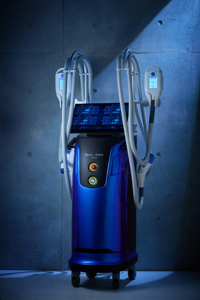 ELLsacy Advanceの機器本体